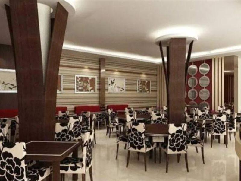 Grand Mansion Hotel Blitar Kültér fotó